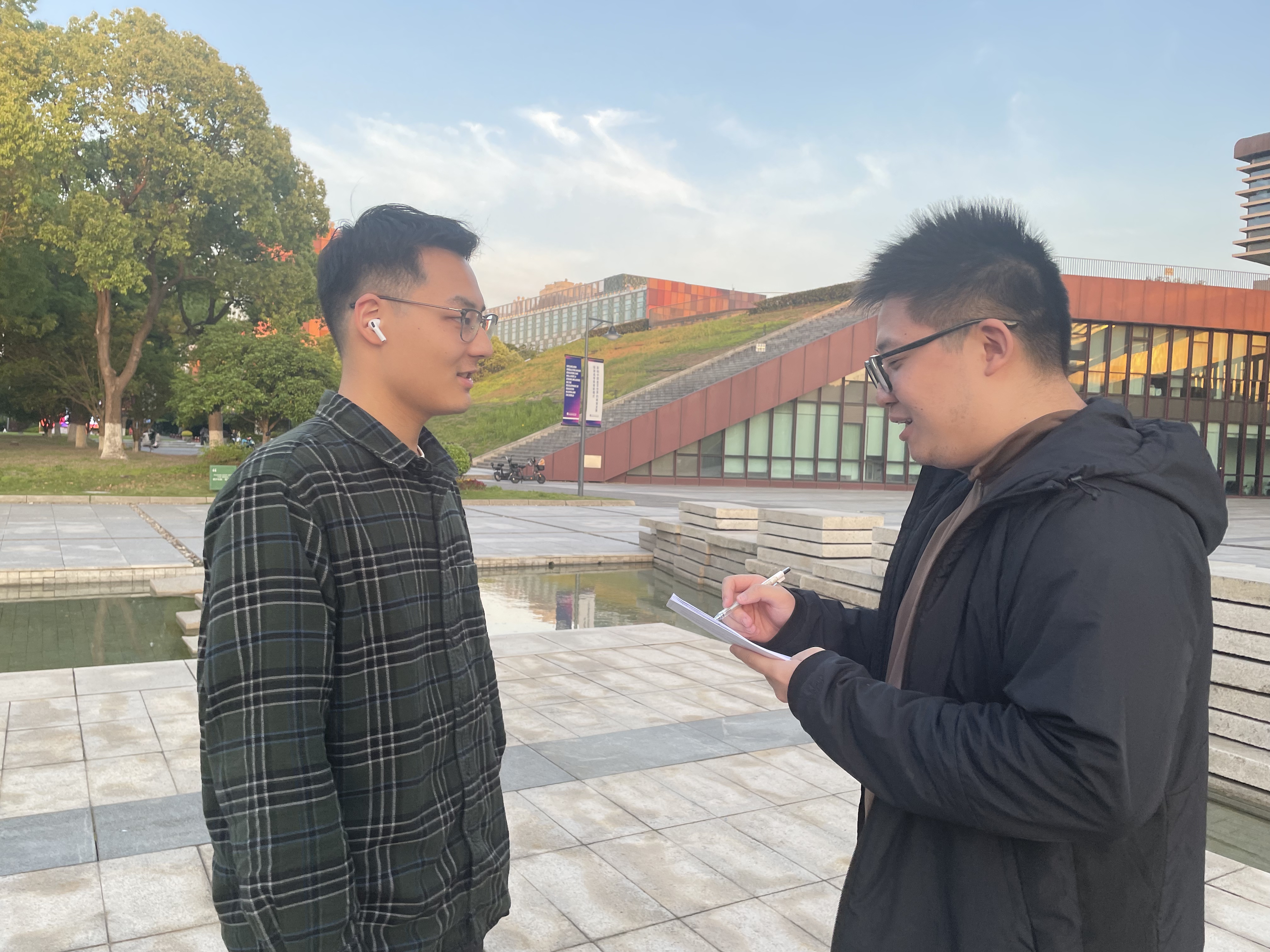 Collecting notes beside the campus route